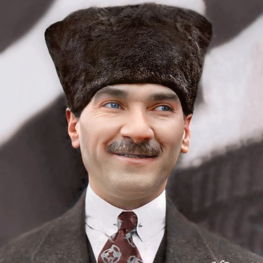 Altı Üstü Siyaset