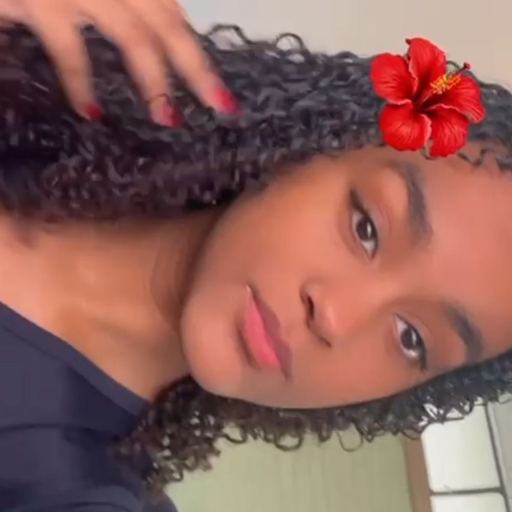 Lara Gomes ᶜᵃᵐ