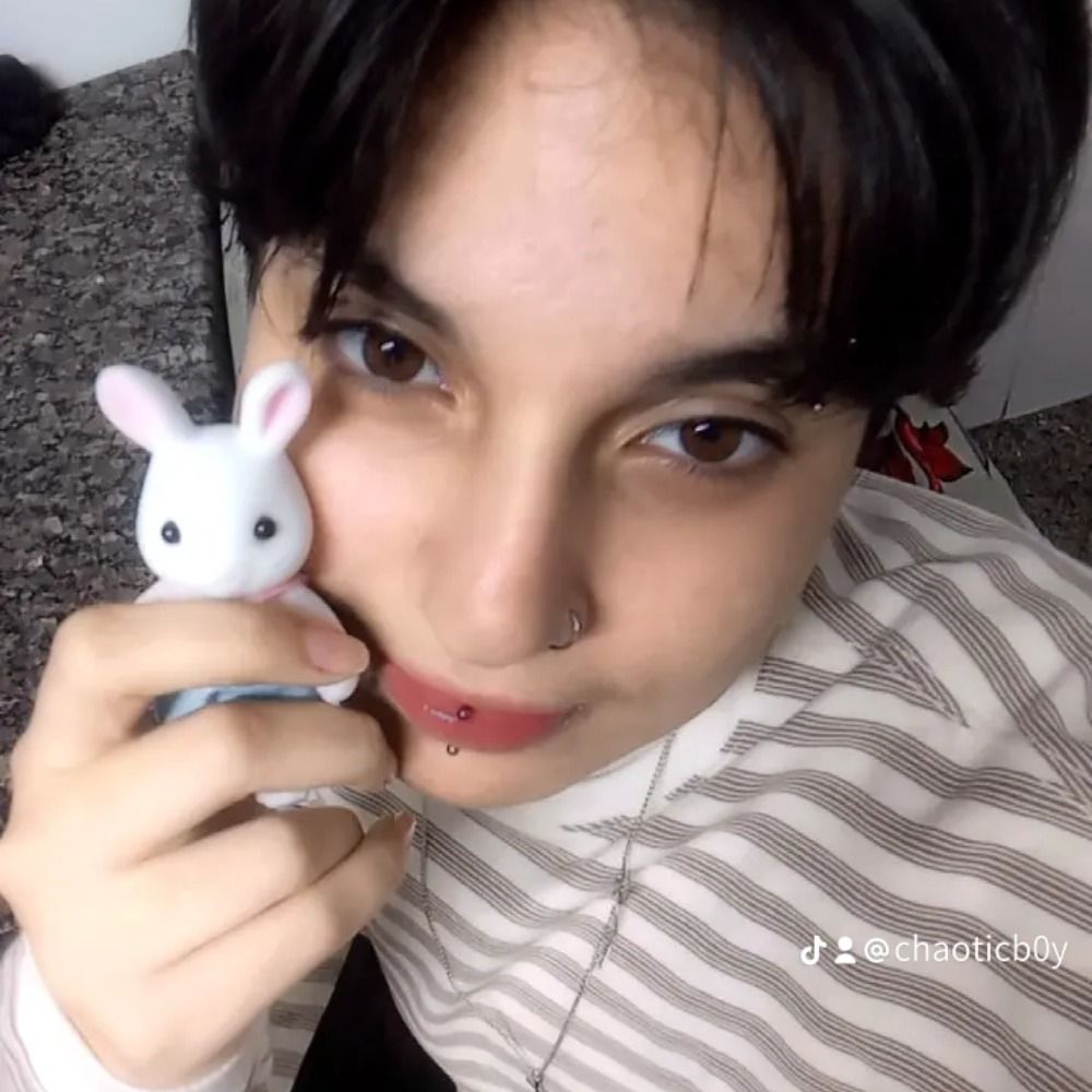 ᵇᵉʳʳʸ ݁ ˖๋ ࣭ ⭑