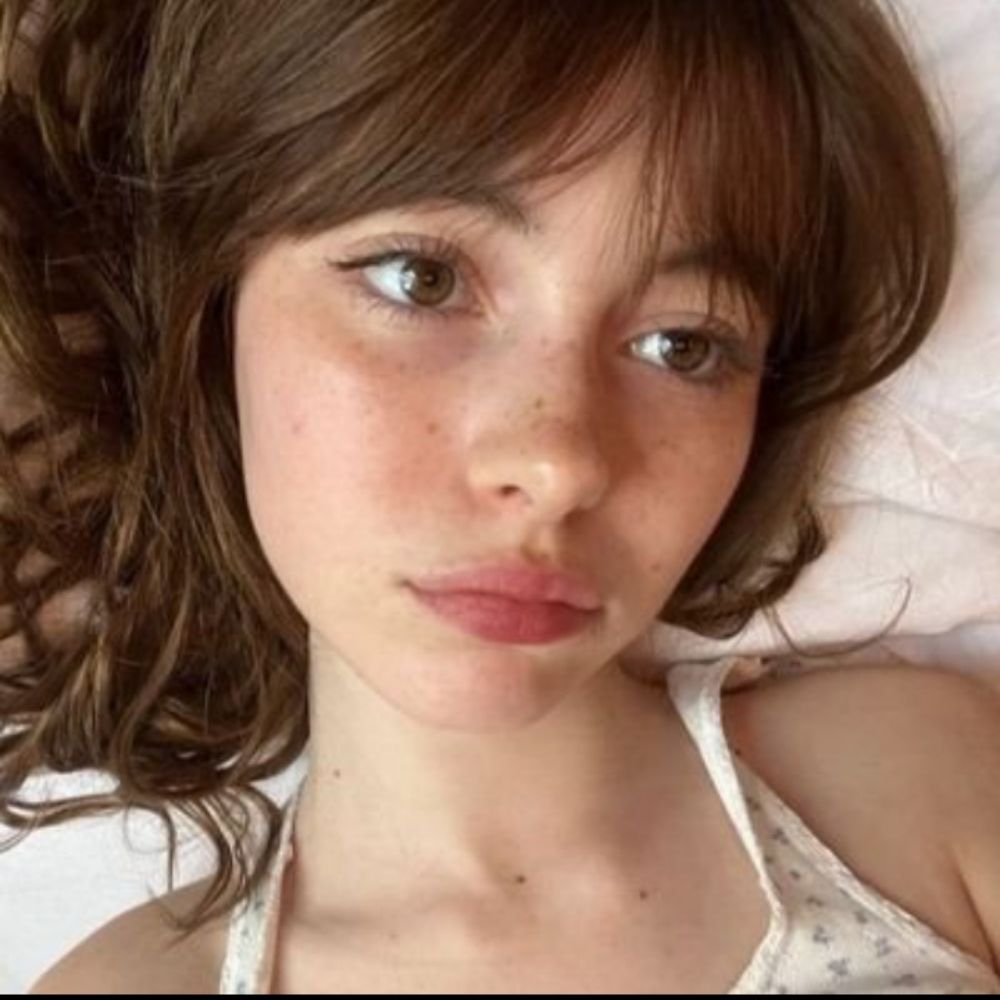 nic 🕷️ clace's daughter
