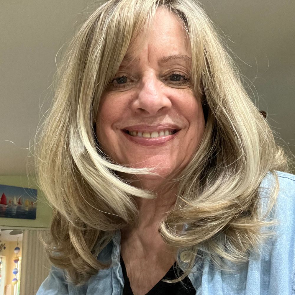 Robin DeAngelis