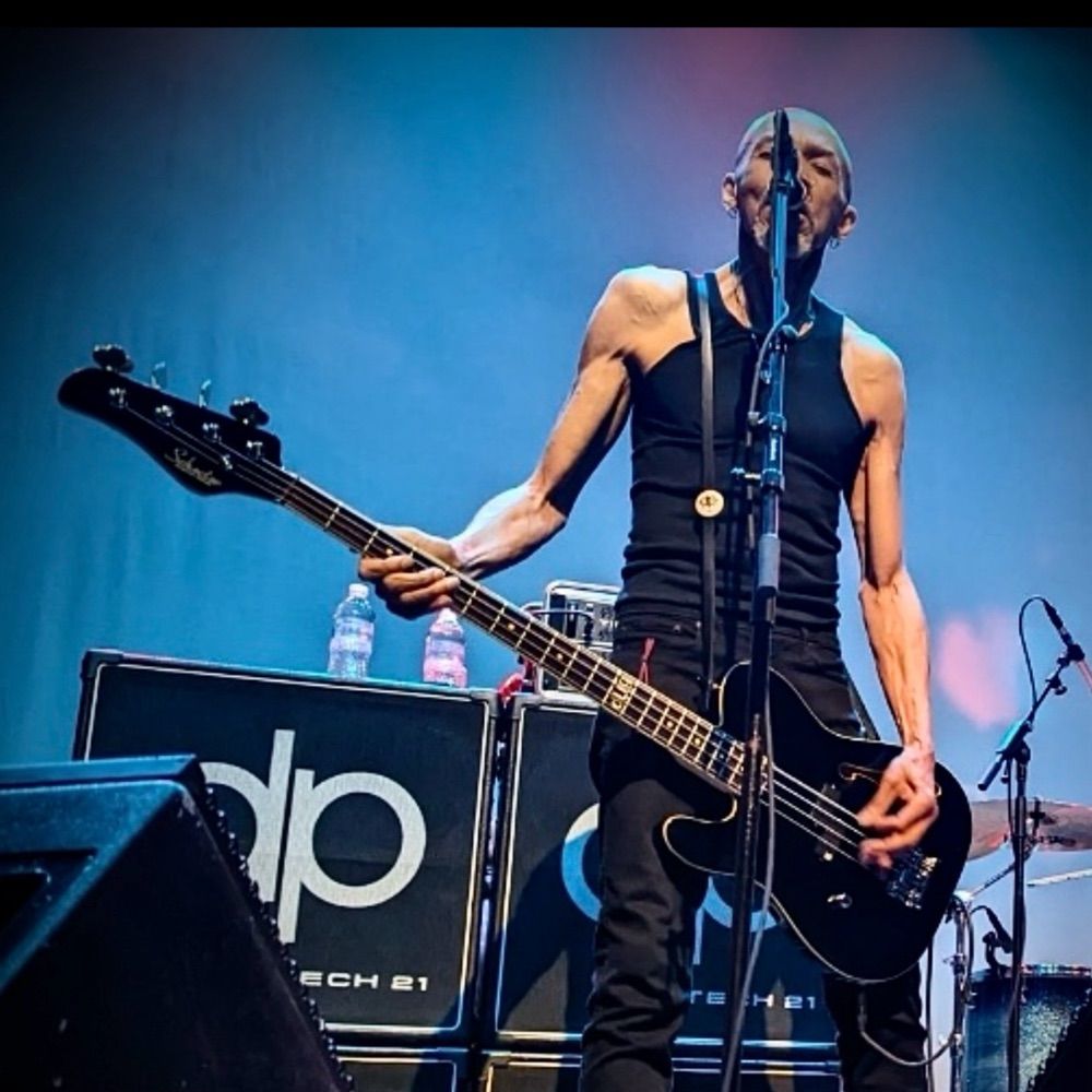 dUg Pinnick