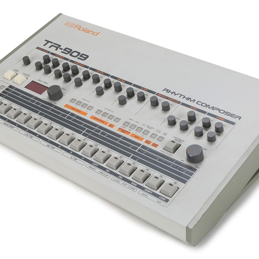 roland tr-909 eater