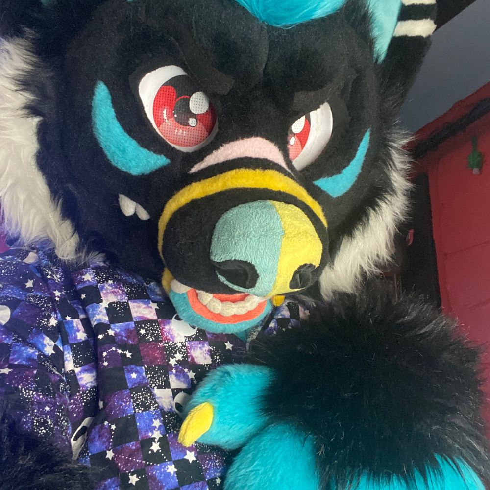 🏳️‍🌈 Man of Many Suits 🏳️‍⚧️