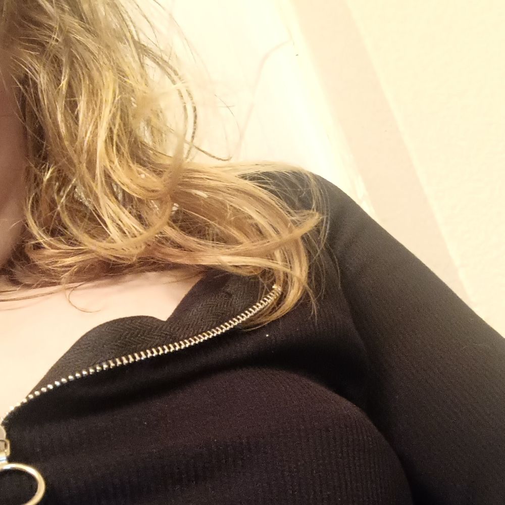 KinkySwitchKitten