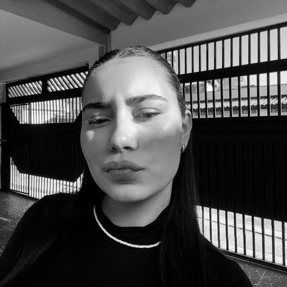 𝒻