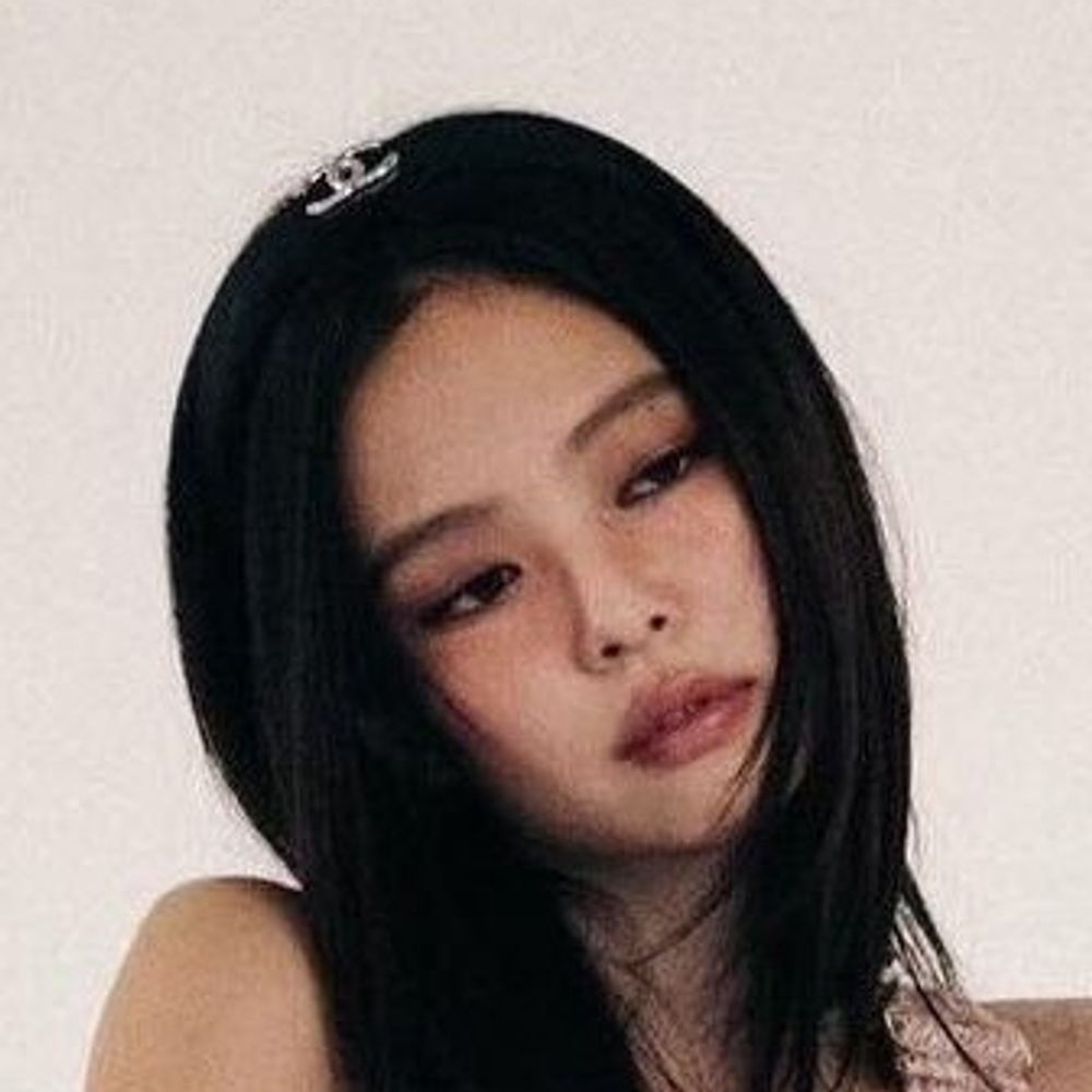 elle.