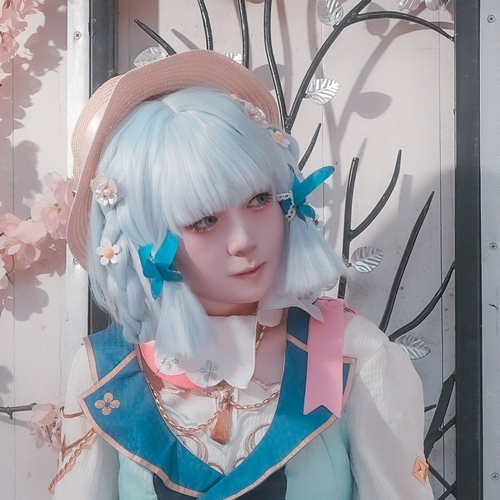 月洛