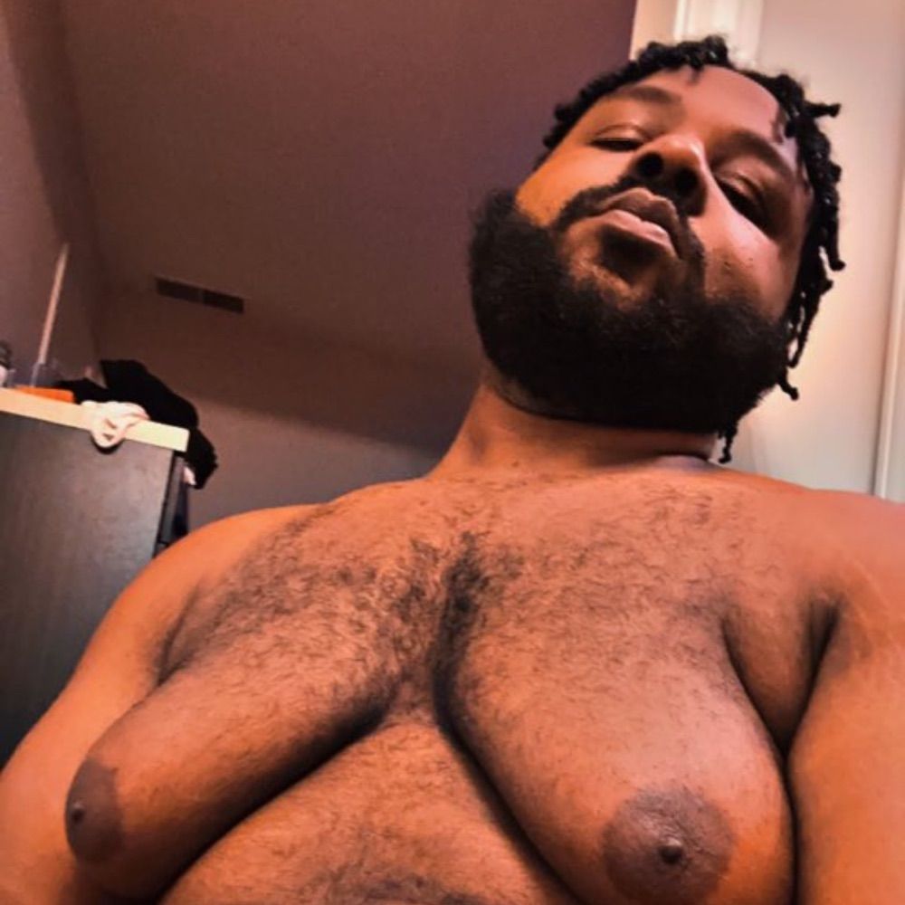 twitter @Thiccfreakleek