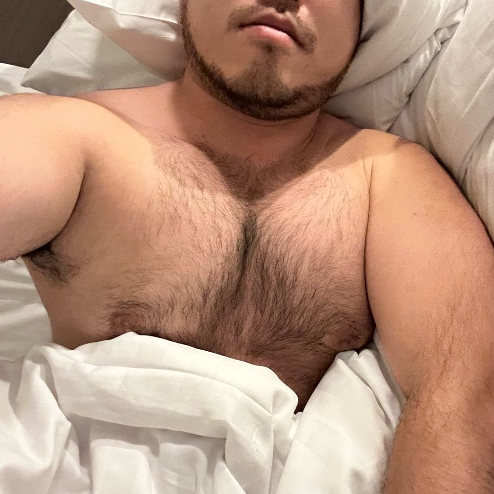 灿