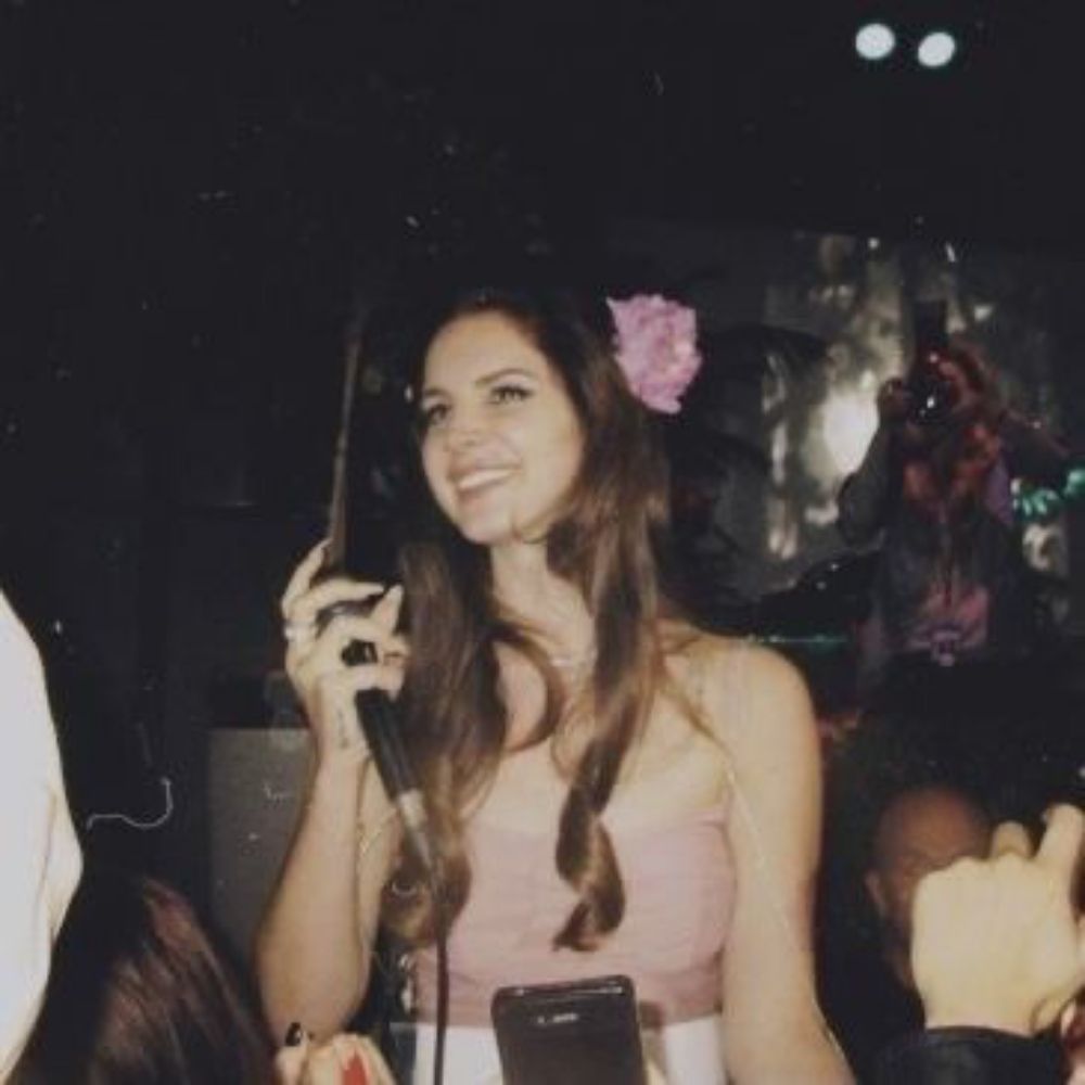laura 🌟
