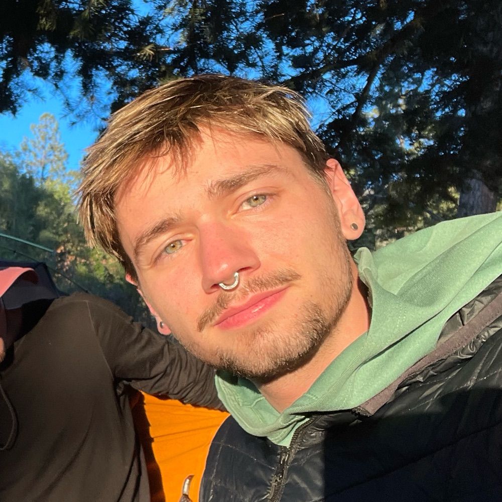 Cam