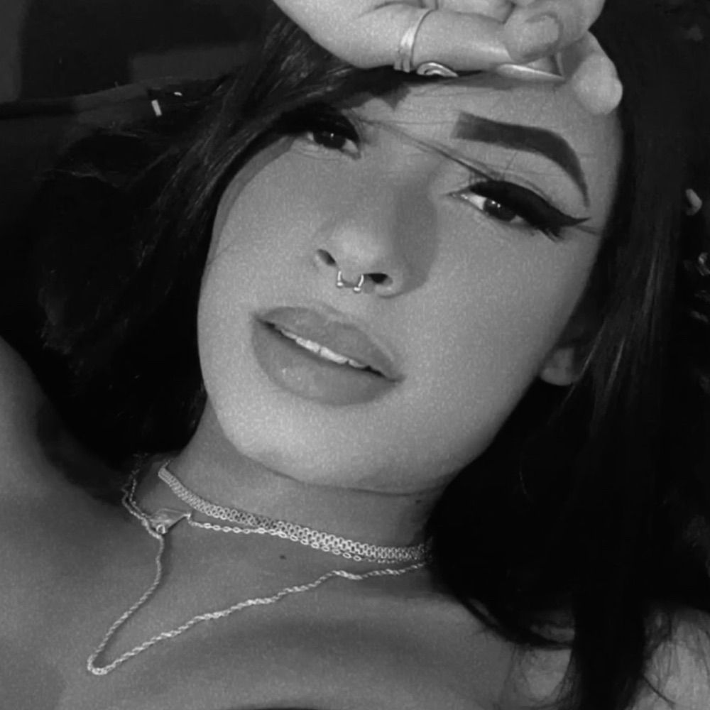 𝓣𝓱𝓪𝔂𝓷𝓪𝓻𝓪 𝓐𝓼𝓽𝓻𝓸 ❣︎