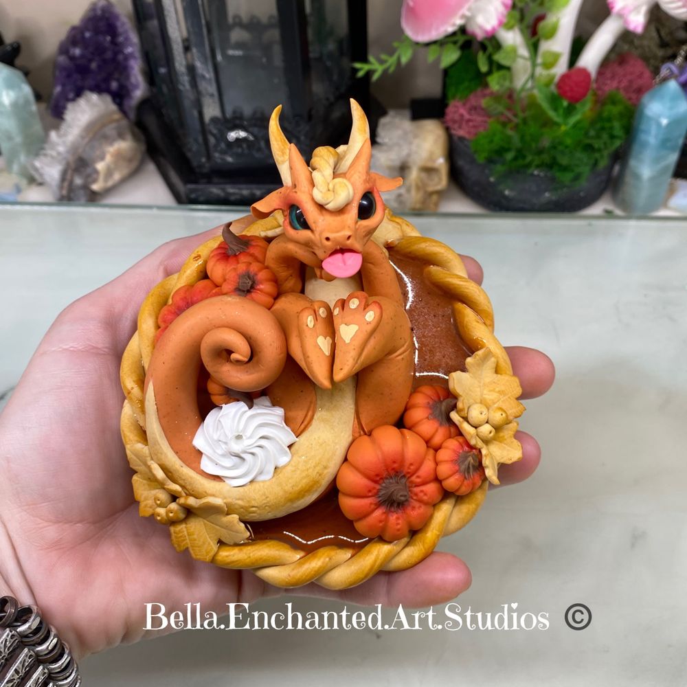Bella Enchanted Art Studios ©️