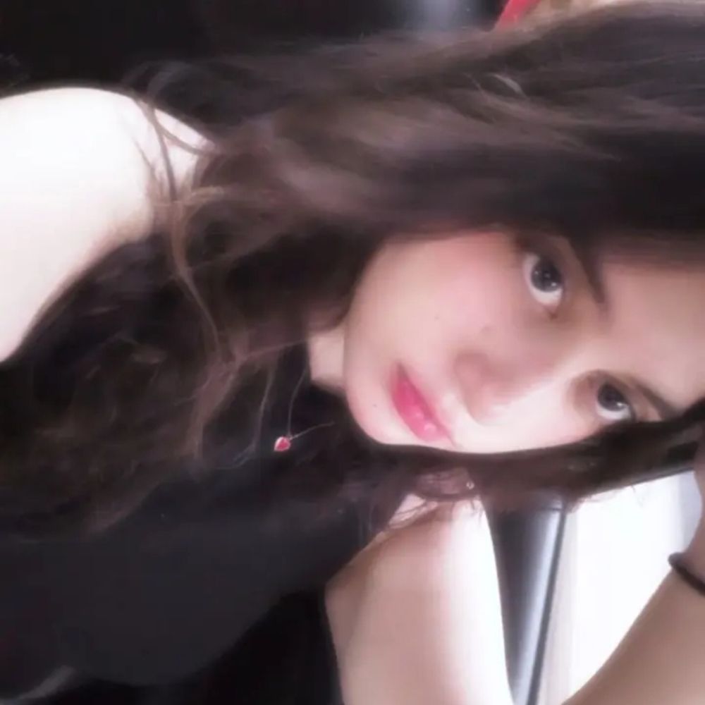 Toria ;⁠-⁠)
