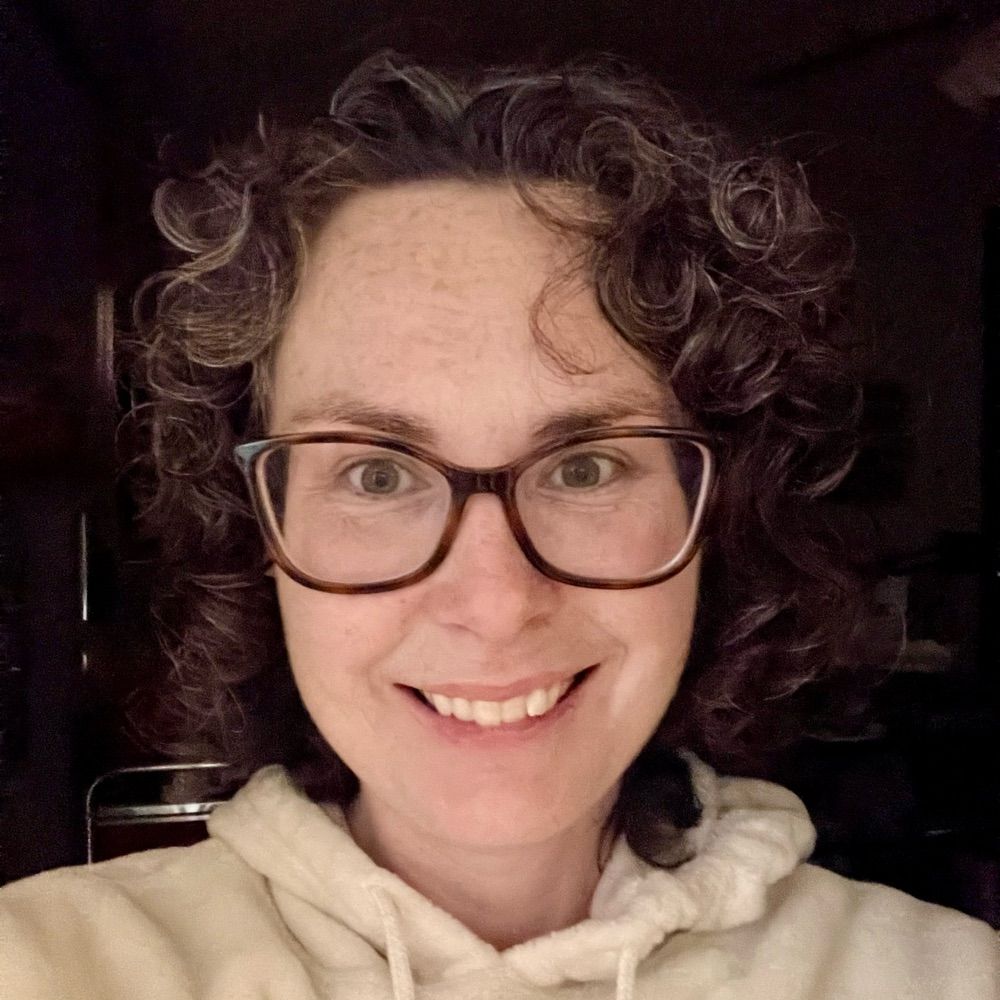 Edy Hackett Author
