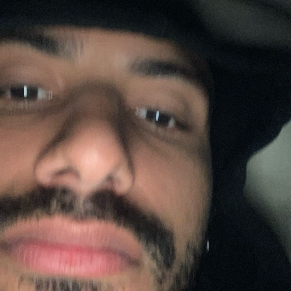 j •