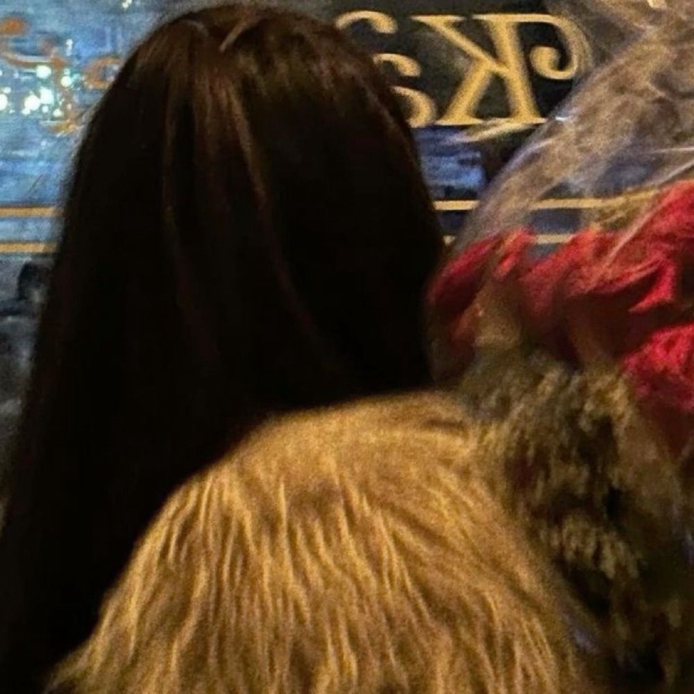 ℳ