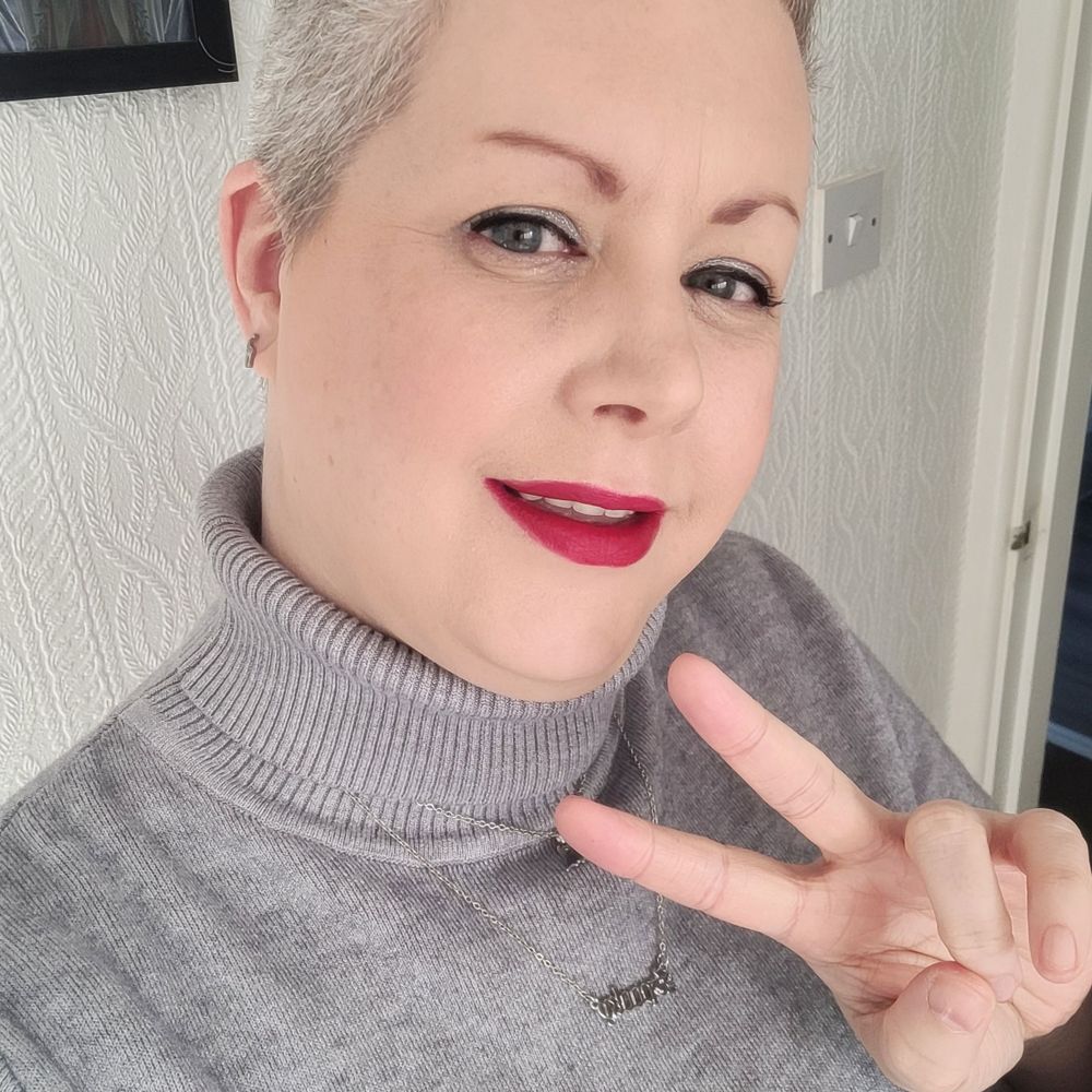 Caz (they/them)