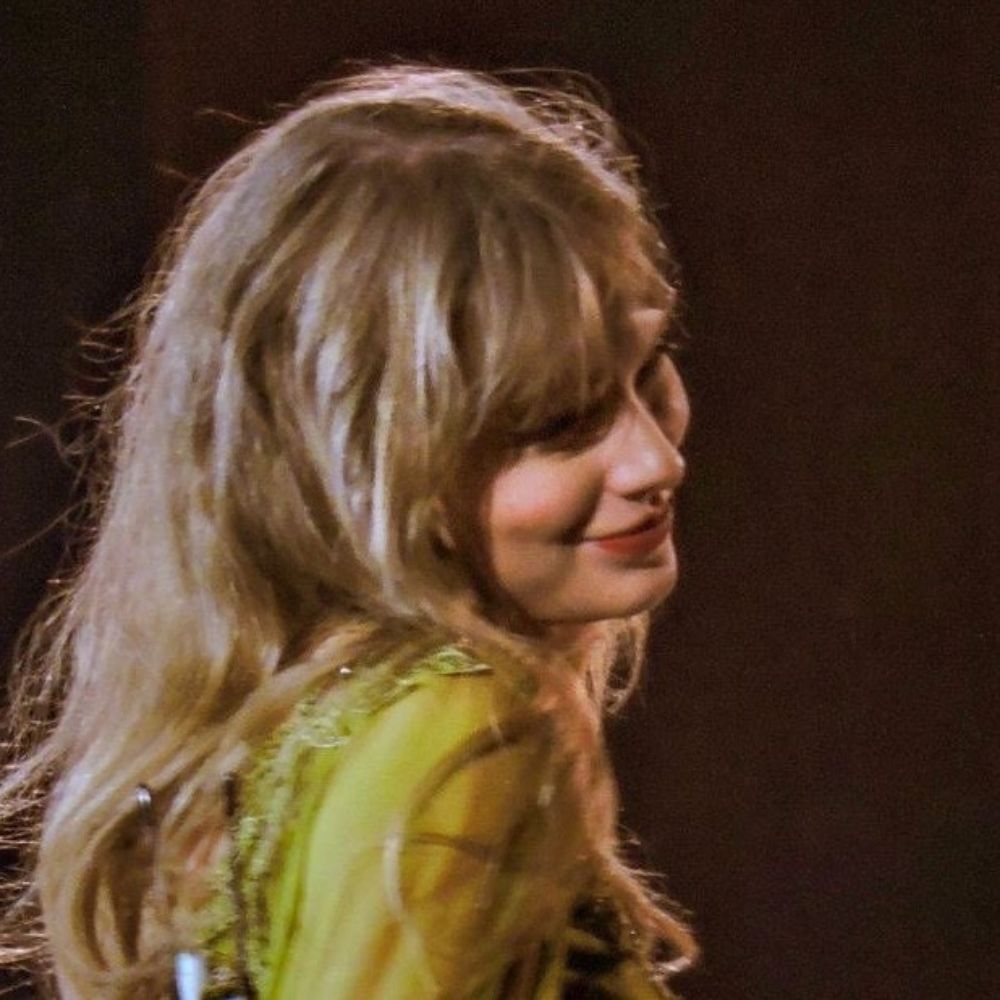 Cᥲr᥆ᥣιᥒᥲ, ᵃ ᵗᵒʳᵗᵘʳᵉᵈ ᵖᵒᵉᵗ