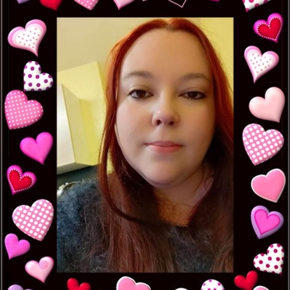 𝓣𝓪𝓷𝓲𝓪 ♡