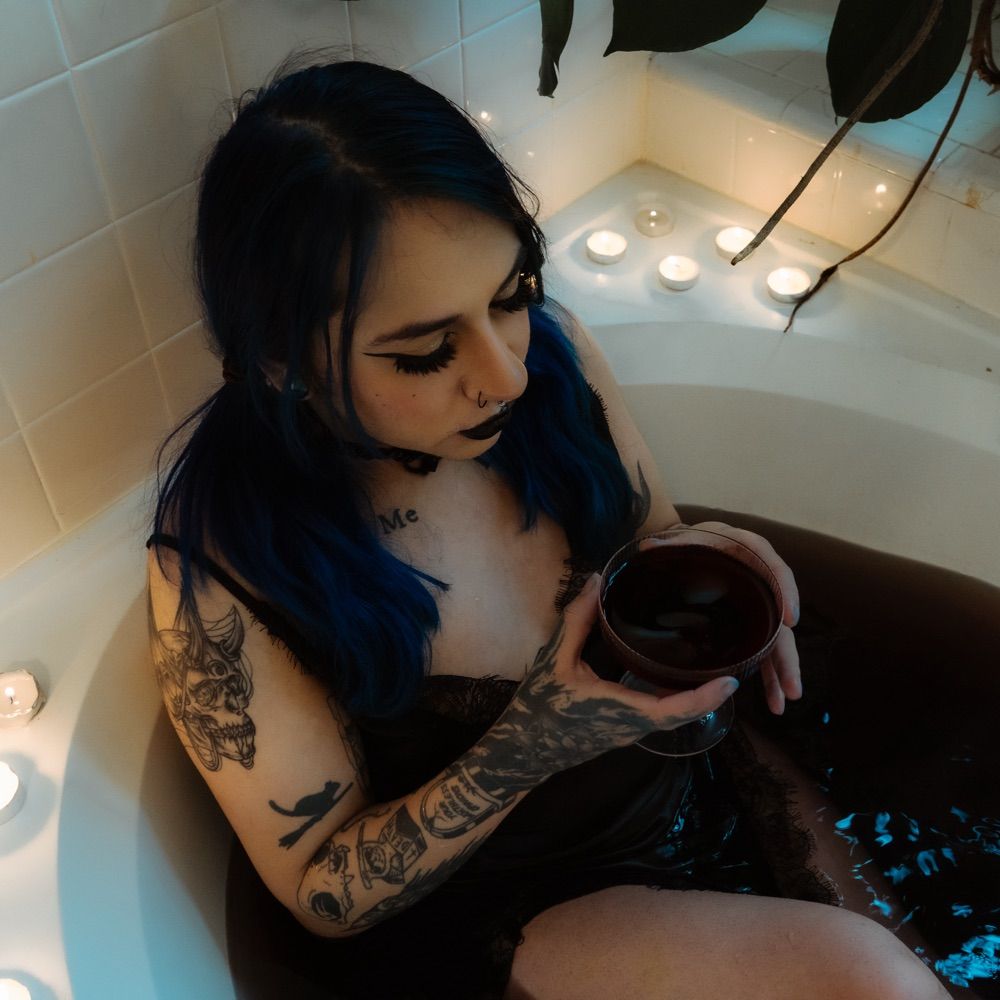 𝔓𝔯𝔦𝔫𝔵𝔢 🖤 PNW / FMTY