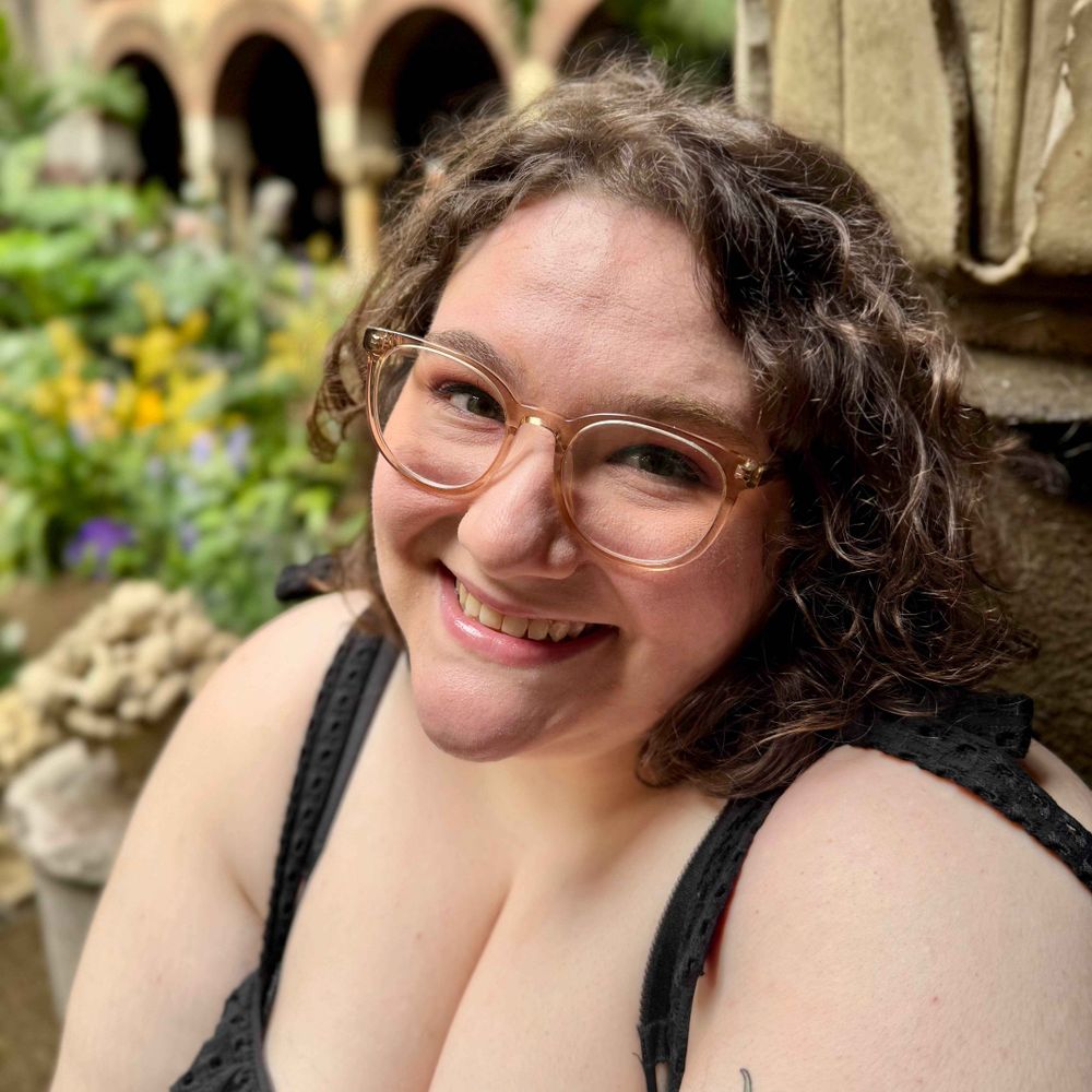 Lilith Murphy || Writer