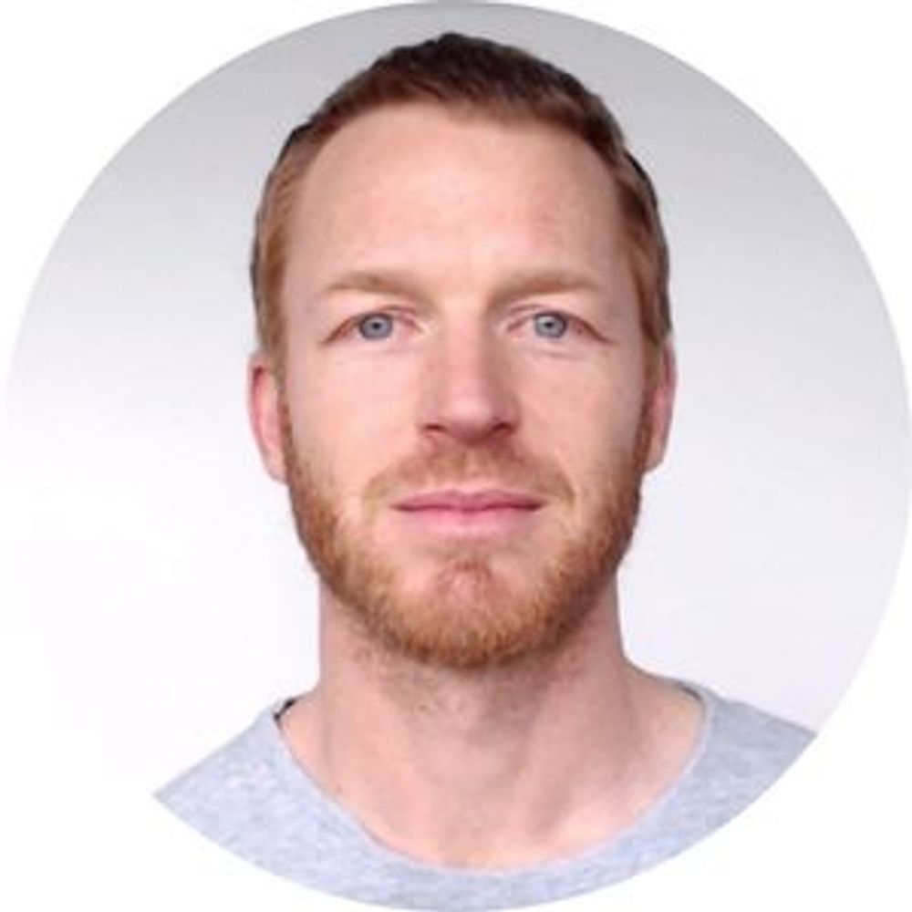 Dr Adrian Laurence