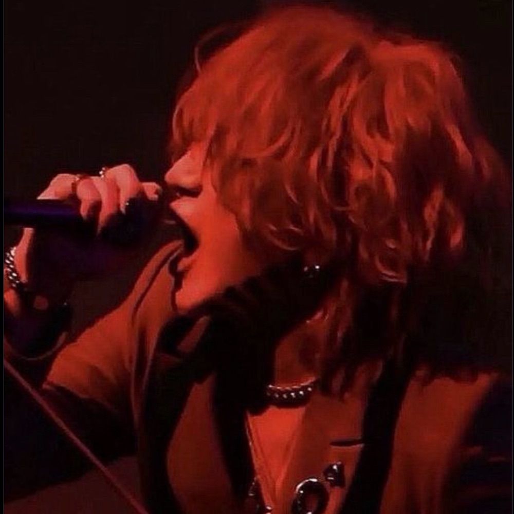 Sacrum ✟