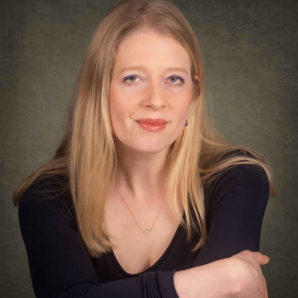 Julia Gray
