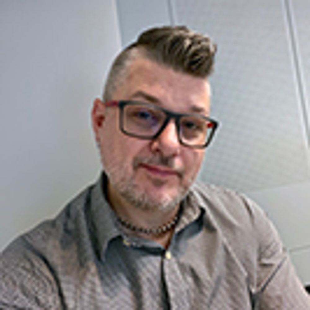 Timothy D Bowman