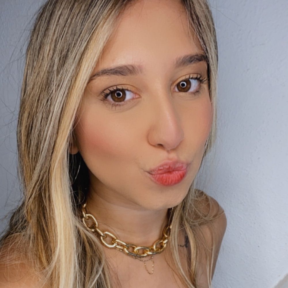 Bianca Pinholi 