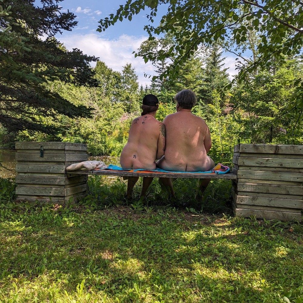 Topnotch Nudists