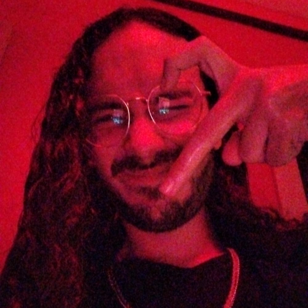 Carlos (em luto pelo Twitter)
