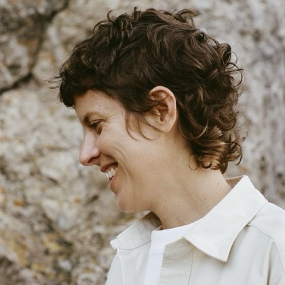 Stephanie Holzer