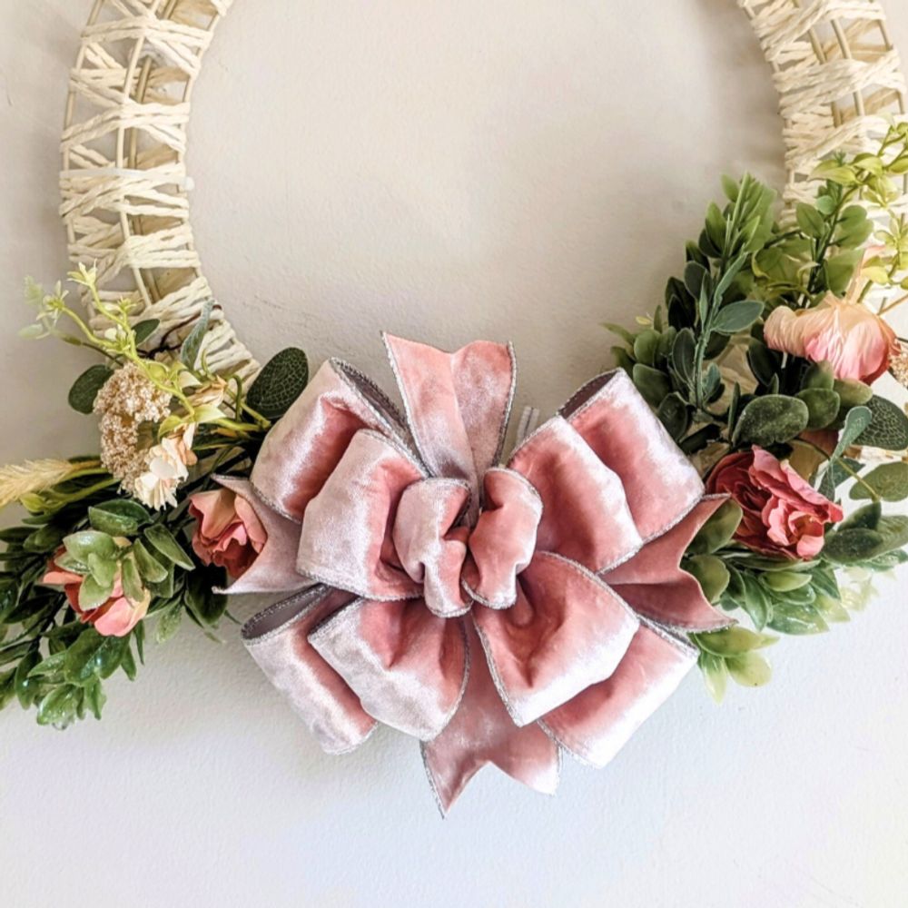 Third Coast Bowtique - Wreath Making / Home Decor / Holidays