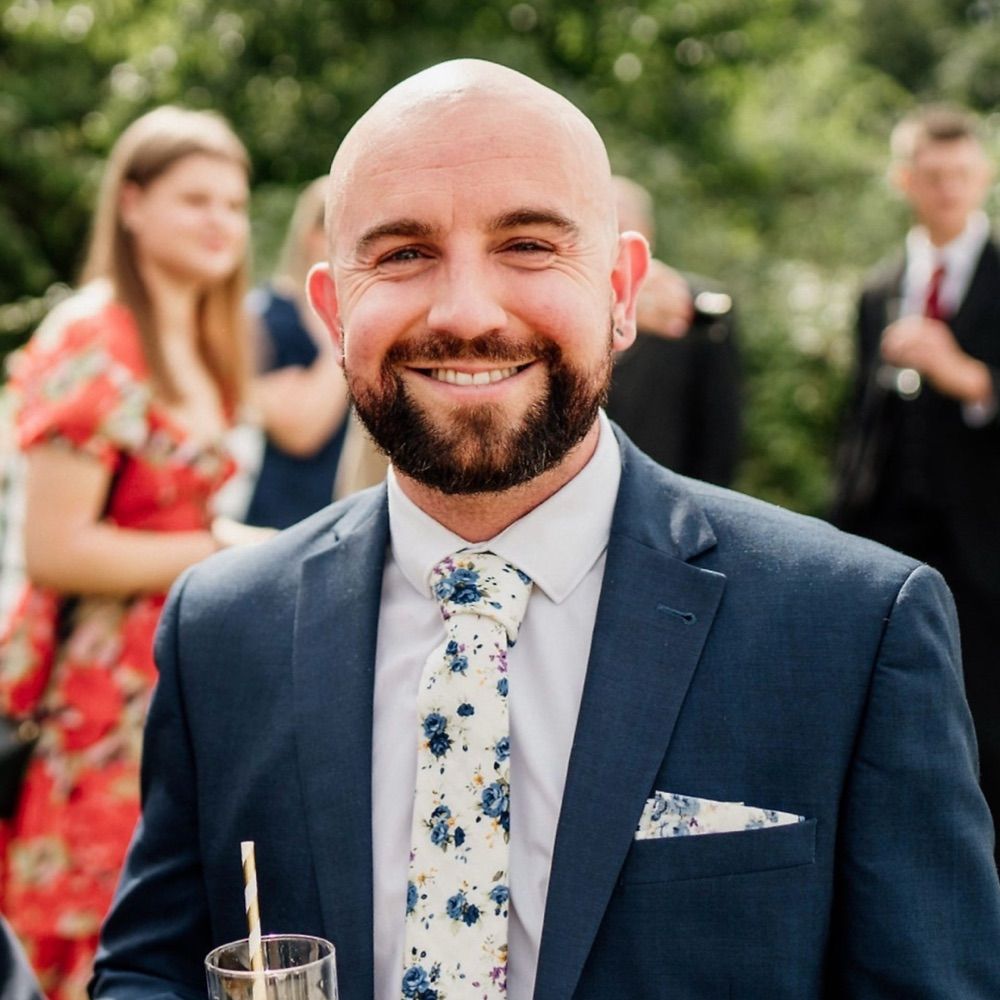 Dr Chris Forman