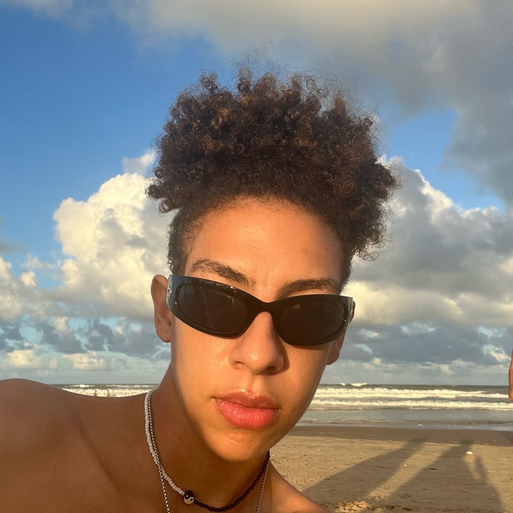 Novin Benja🏳️‍🌈⃤