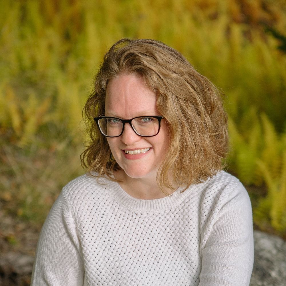 Amber Roberts, Romance Author