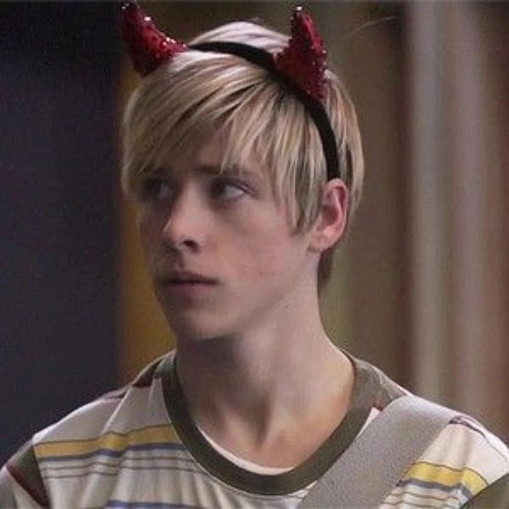 ✰☥Dylan defunto☣✄