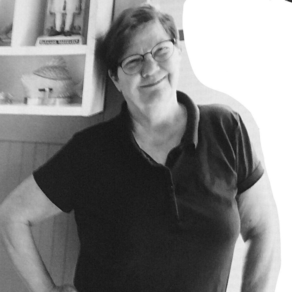 Ellen Klages