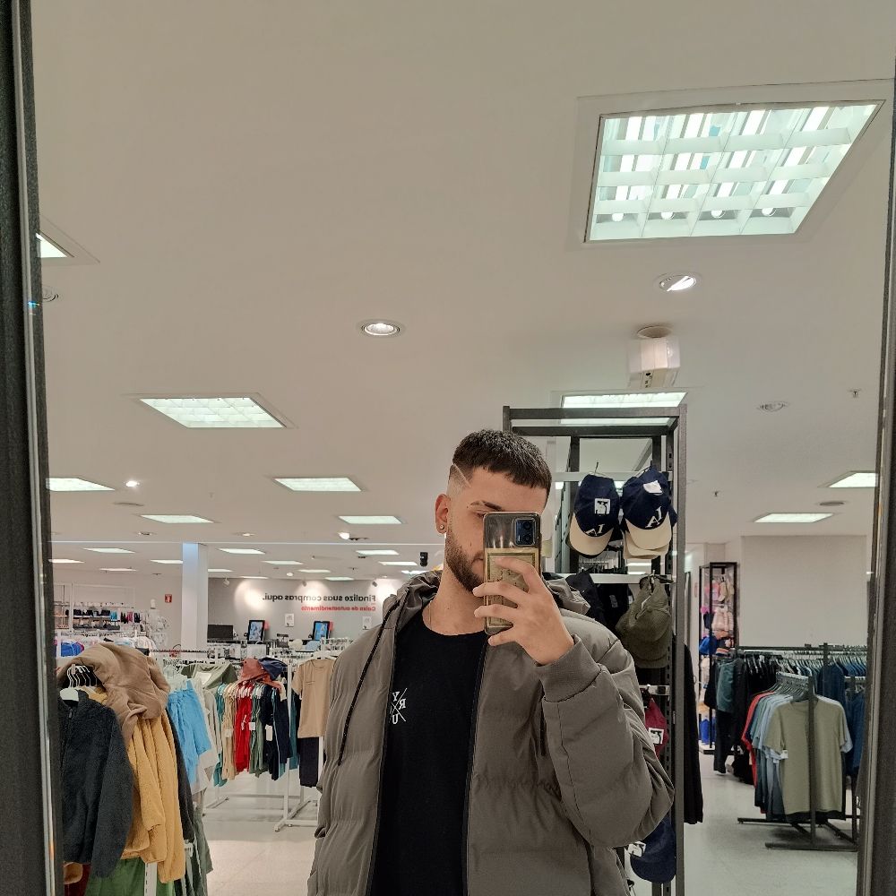 Léo