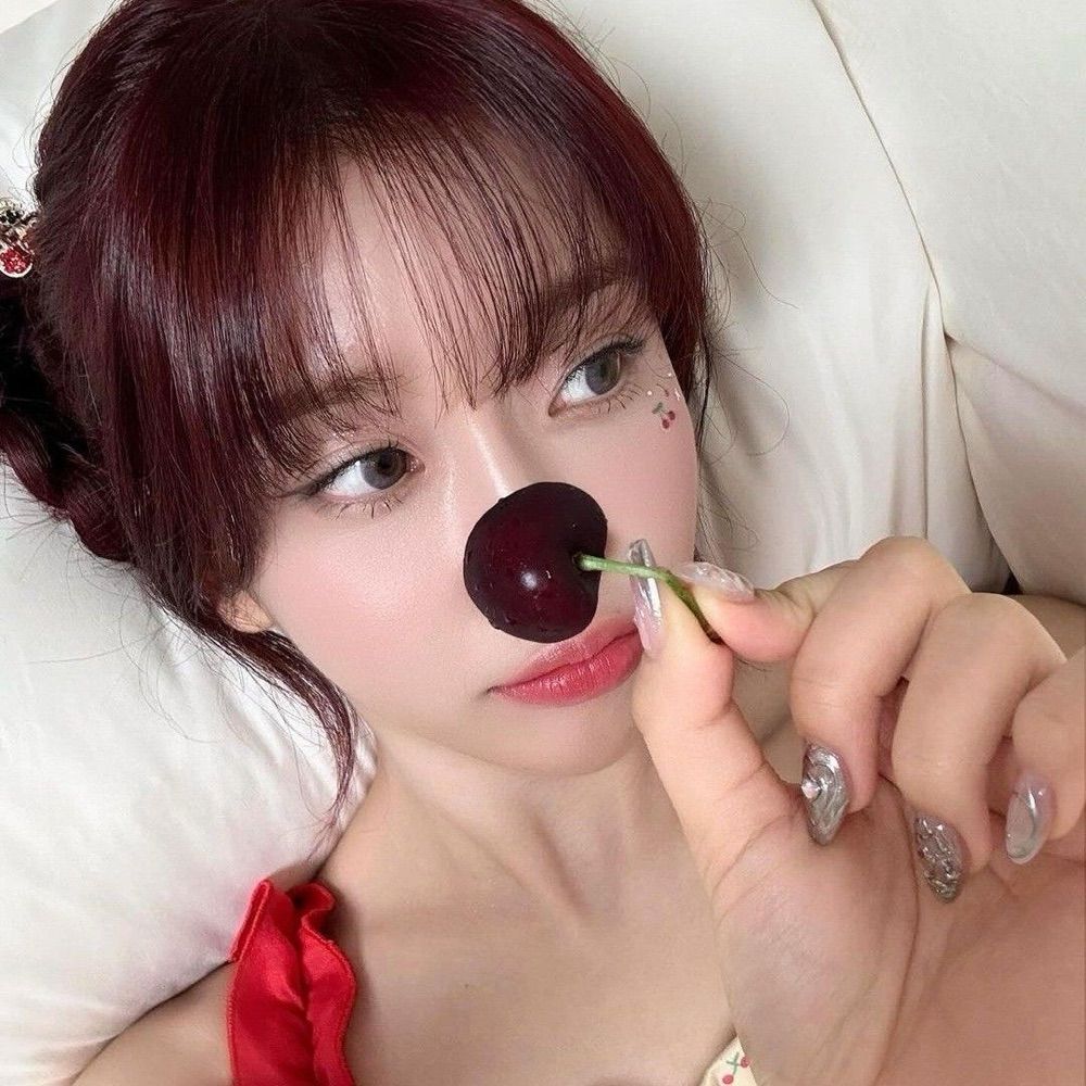 ⋆