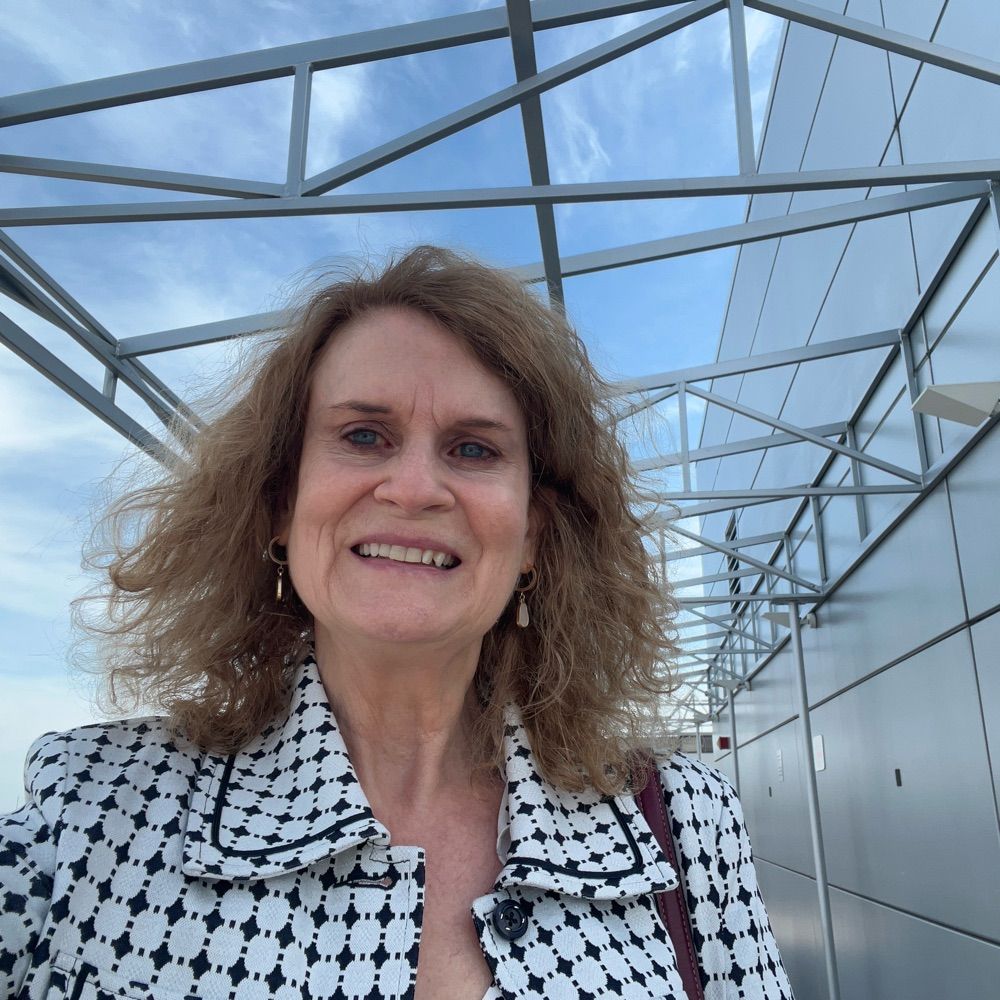 Dr. Suzanne Le Menestrel