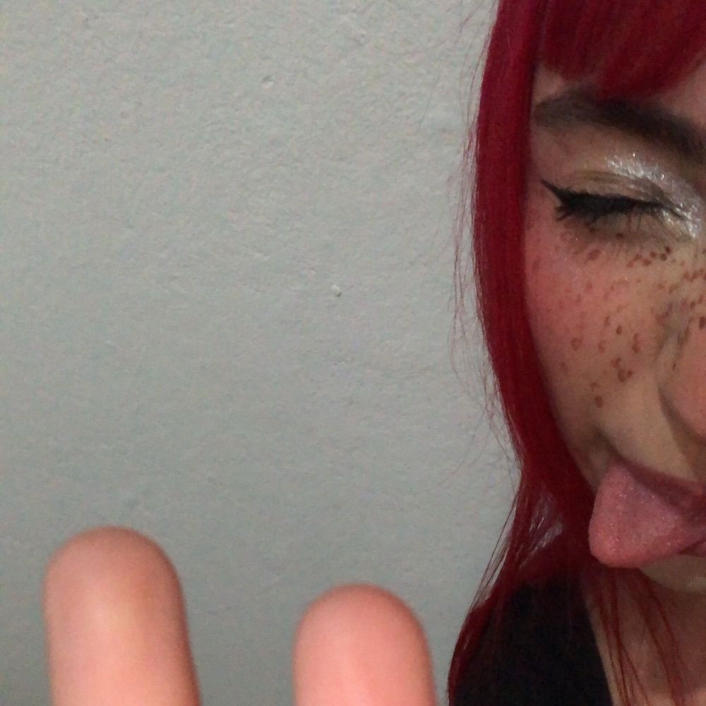 apology girl 