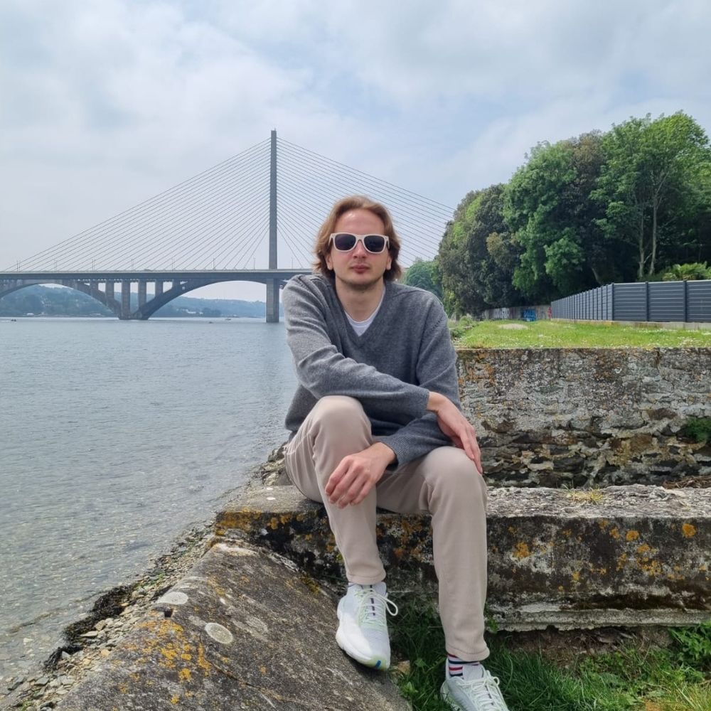 Maxime Poyard 🇪🇺 🇨🇵                             🇺🇦 🇬🇪 🇹🇼