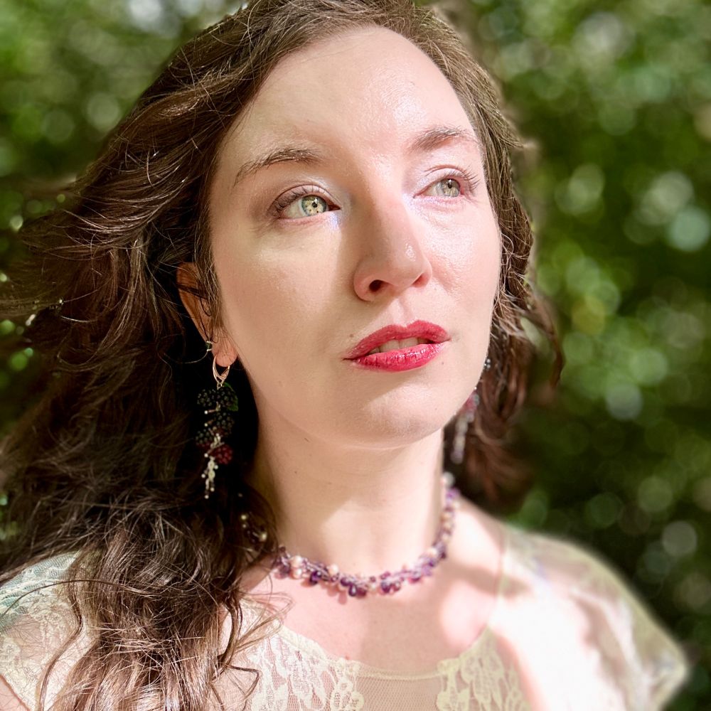 Eamhair MacGriogair / Maya Evan MacGregor