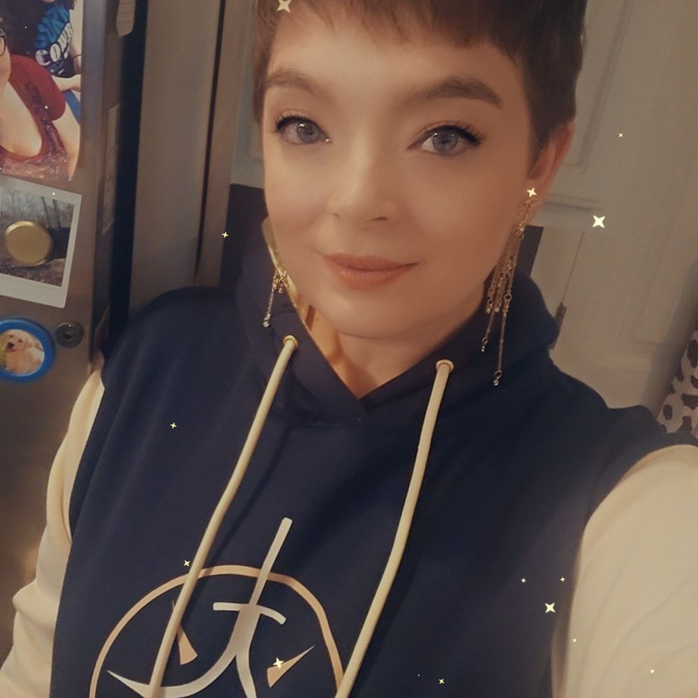 Kaela ✨️🌙📚