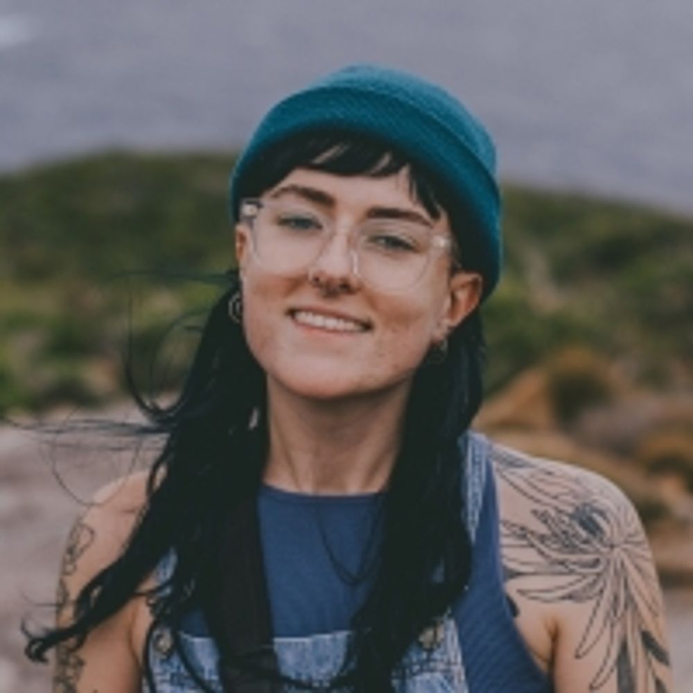 Stephanie L Mason