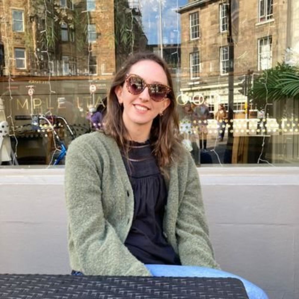 Dr Kate Gibson